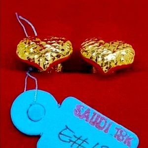18k saudi gold heart earrings